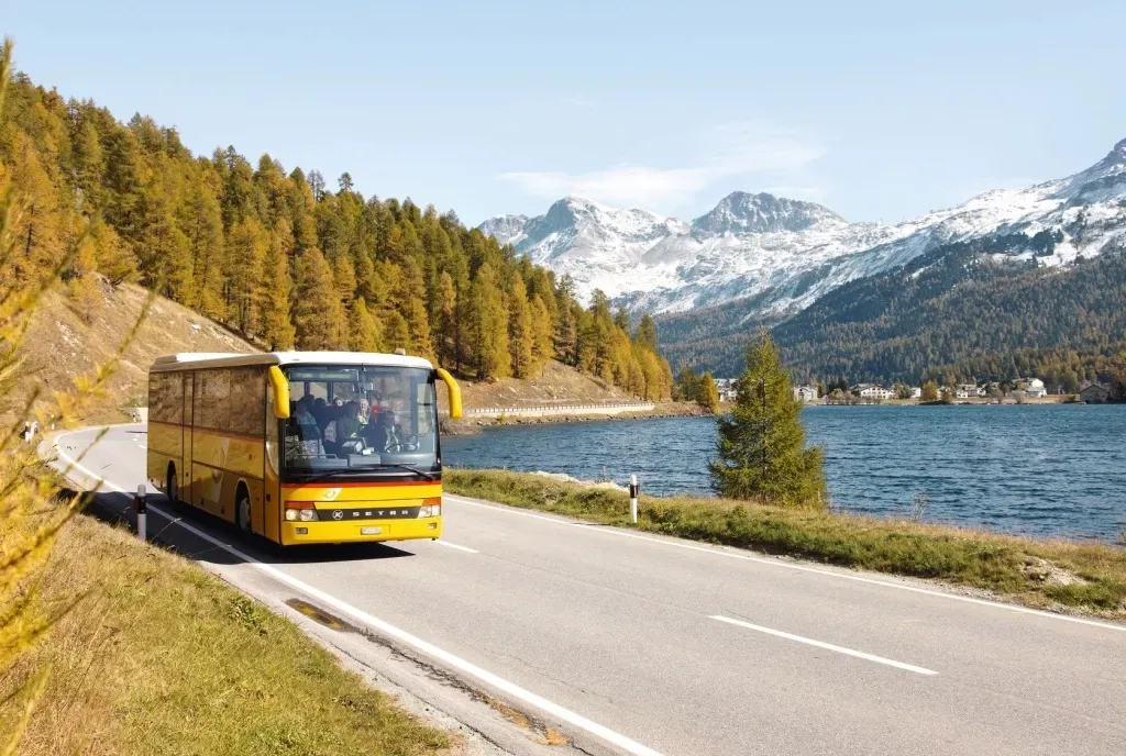 Flexibilität bei Bushaltestellen – Egal ob Postauto oder Wohnmobil