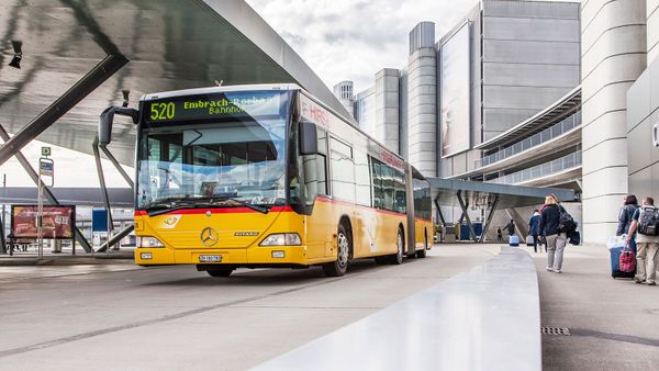 Postkutsche 2.0 - Eine Kombination der Dienstleistungen der PostAuto AG und der Post CH AG